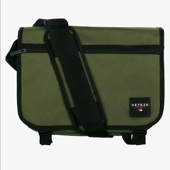 NWT Veteze Retro Cross Messenger Bag - Picture 1 of 6